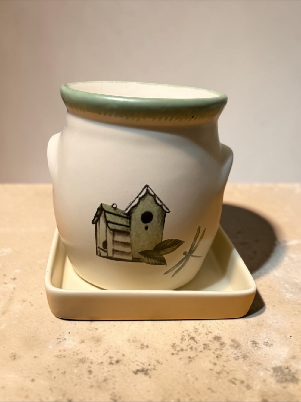 🫶🏻 Ceramic Birdhouse Wax Warmer in Sage Green & Cream